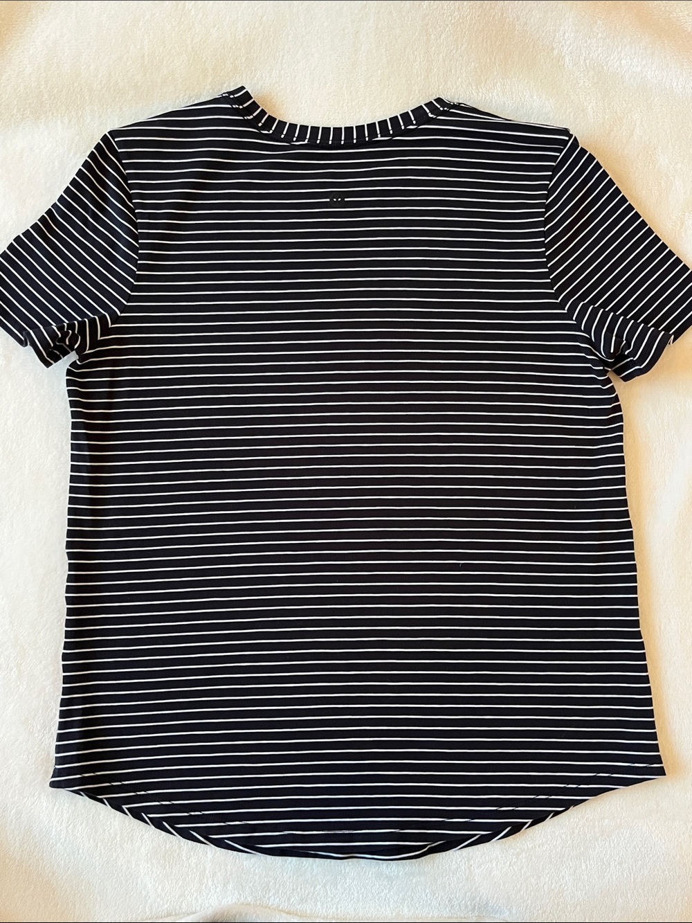 Lululemon Love crewneck striped tee with curved hem size 6 - Picture 4 of 6